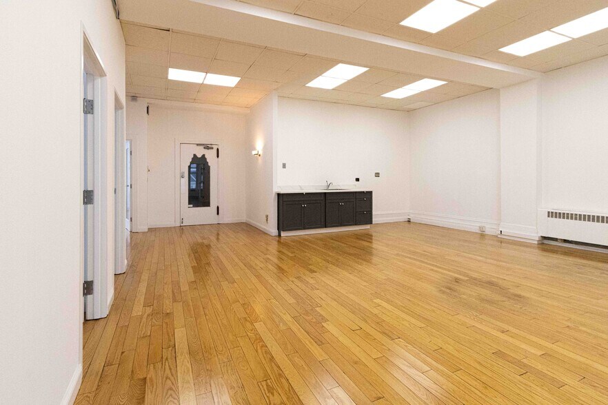 More Photos Of 212 Sutter St, San Francisco Office For Lease