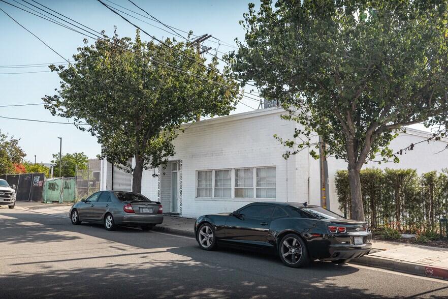 More Photos Of 1646 W 130th St, Gardena Manufacturing For Sale