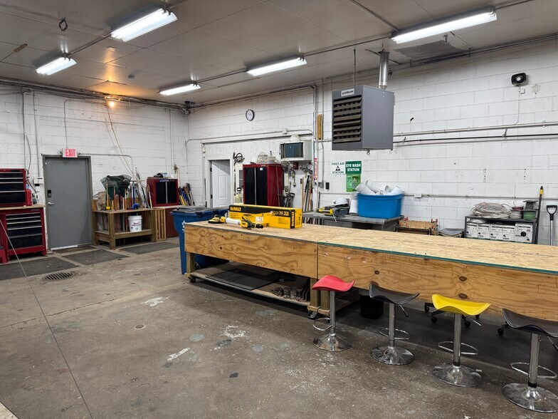 More Photos Of 805-809 E Perkins Rd, Urbana General Retail For Sale