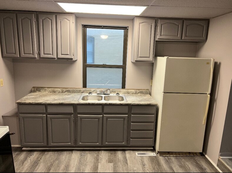 More Photos Of 608-614 Walnut St, Springfield Apartments For Sale