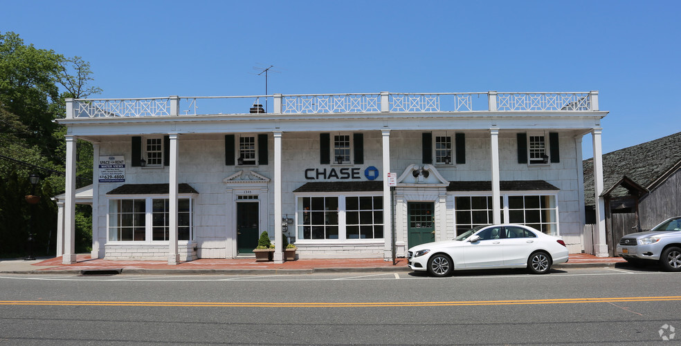 Primary Photo Of 1345 Old Northern Blvd, Roslyn Storefront Retail Office For Sale