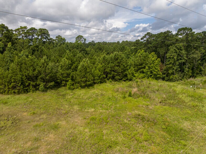 More Photos Of 1.99 I-45 Feeder Southbound, Huntsville Land For Sale