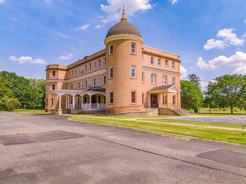 More Photos Of 1667 E Landis Ave, Vineland Medical For Sale