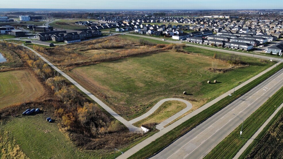 Primary Photo Of Westown Pkwy & Prairieview Crossing dr, Waukee Land For Lease