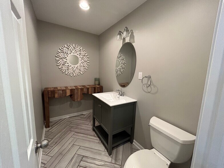 More Photos Of 5681 Broadway, Merrillville Daycare Center For Lease