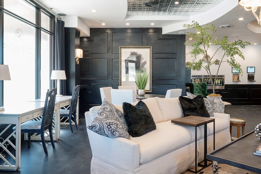 More Photos Of 41911 5th St, Temecula Office For Lease