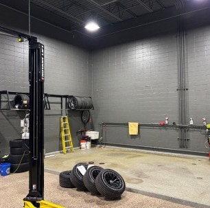 More Photos Of 2800 N Niagara Ln, Plymouth Manufacturing For Sale
