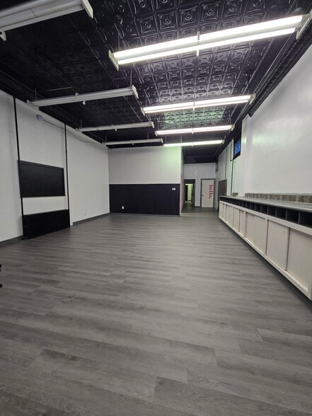 More Photos Of 204 E State St, Botkins Office For Lease