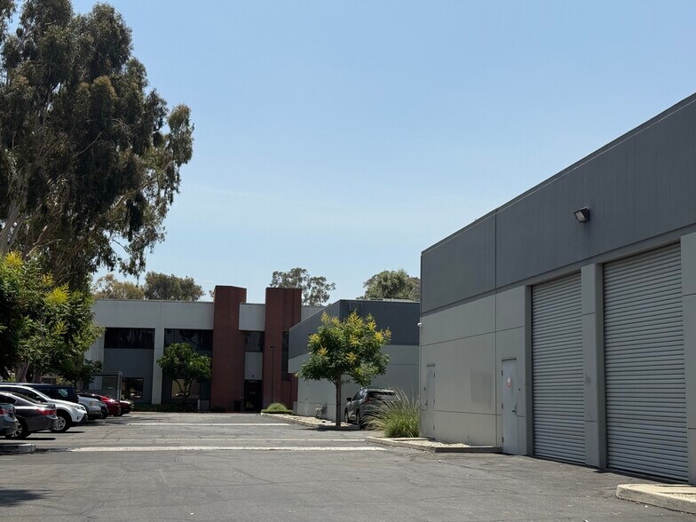 More Photos Of 11721 Telegraph Rd, Santa Fe Springs Unknown For Lease