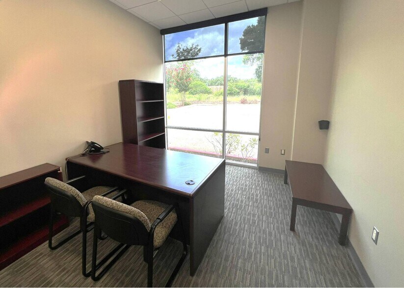More Photos Of 5920 W William Cannon Dr, Austin Office For Sale