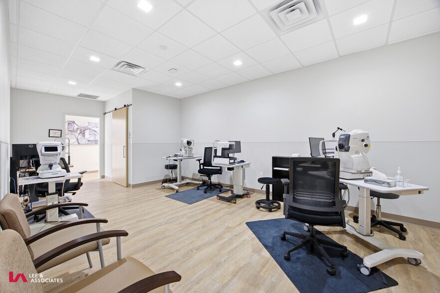 More Photos Of 8458 Campbellton St, Douglasville Office For Lease