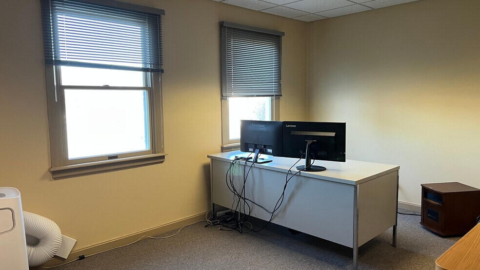 More Photos Of 150 W Grove St, Middleborough Medical For Sale