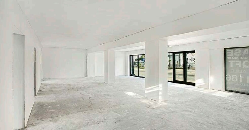 More Photos Of 254 NW 36th St, Miami Storefront For Lease