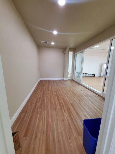 More Photos Of 3507 E 7th St, Los Angeles Religious Facility For Sale