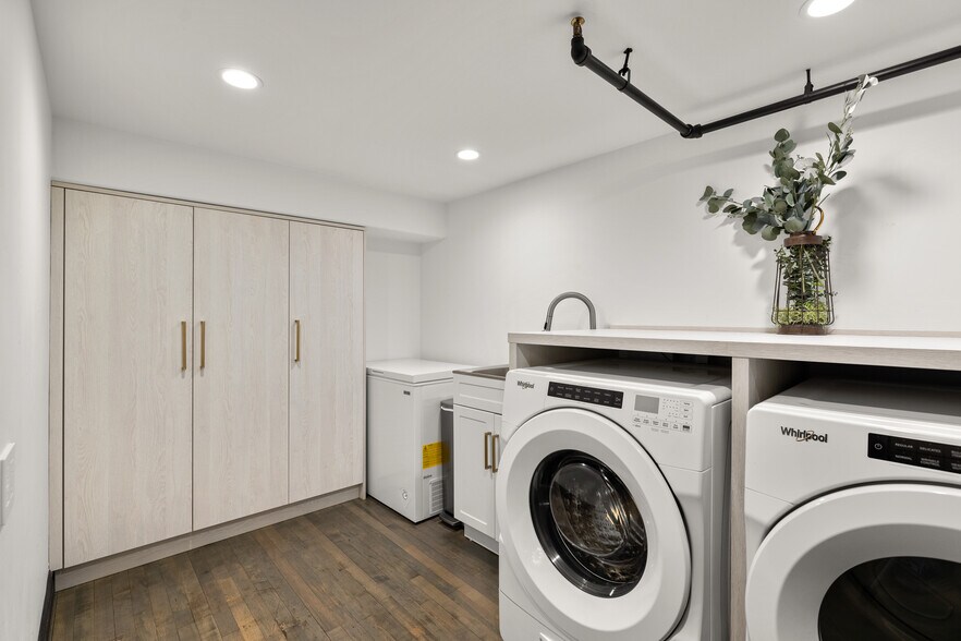 More Photos Of 30-50 2nd St E, Kalispell Office Residential For Sale