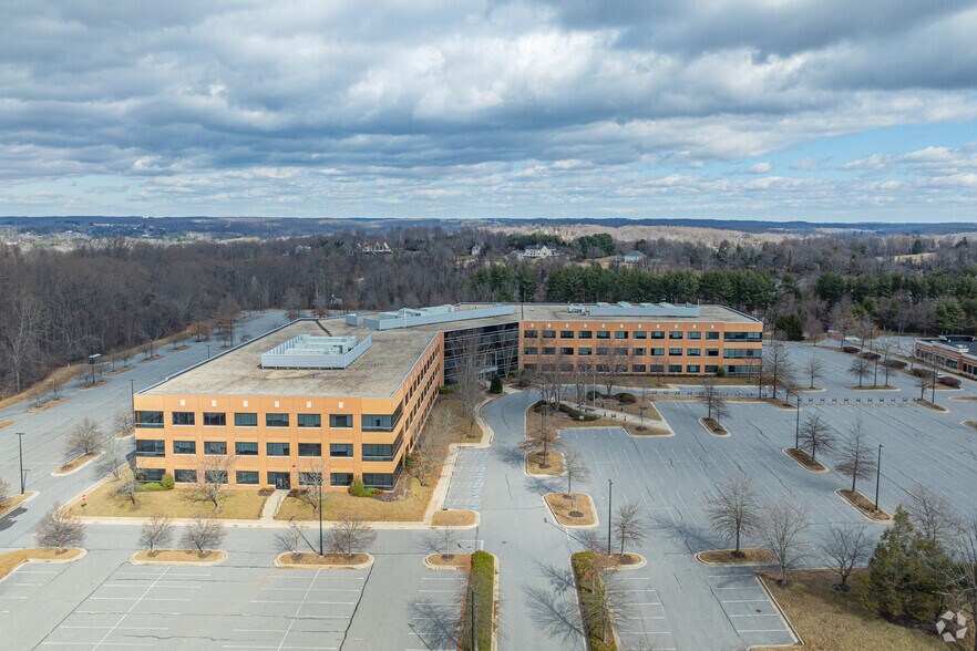 More Photos Of 940 Ridgebrook Rd, Sparks Office For Lease