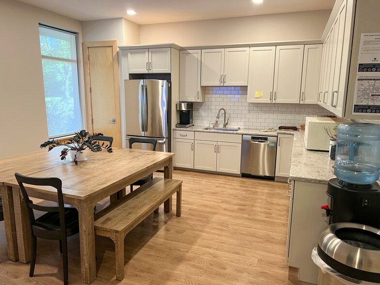 More Photos Of 53 General Warren Blvd, Malvern Office For Lease