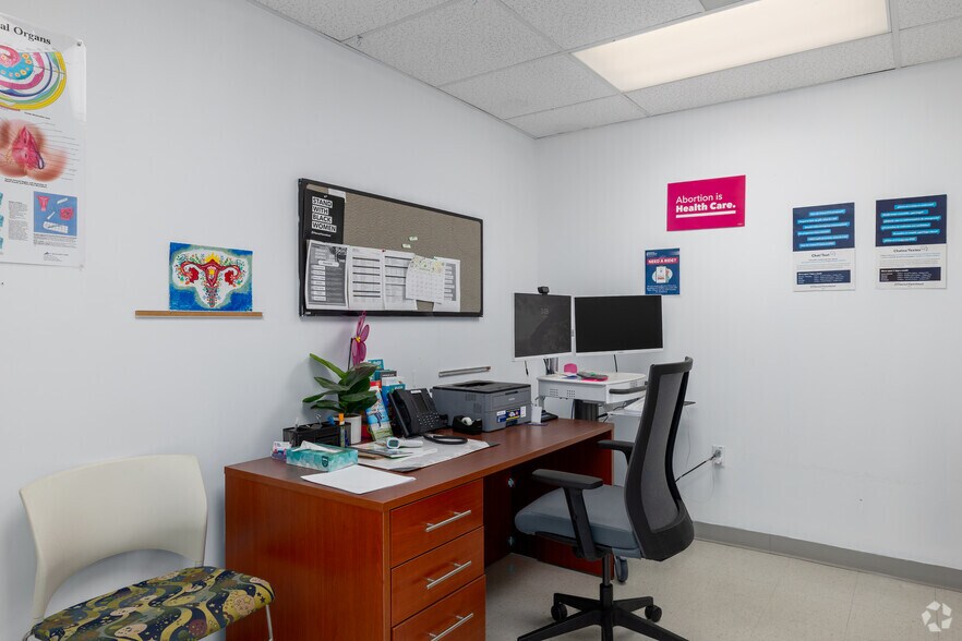 More Photos Of 680 Broadway, Paterson Unknown For Lease