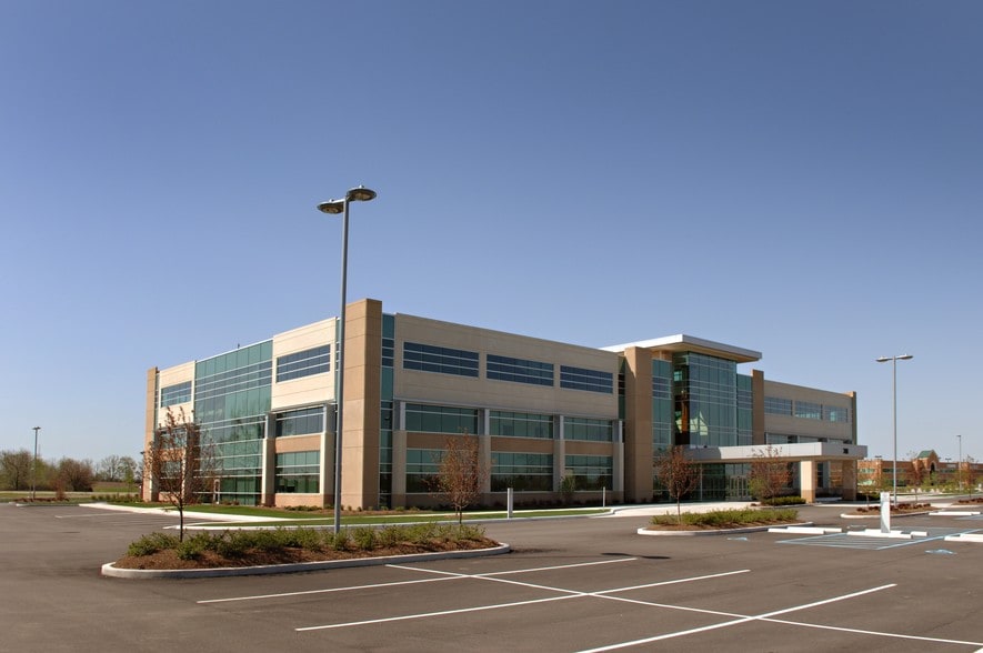 More Photos Of 701 E County Line Rd, Greenwood Medical For Lease