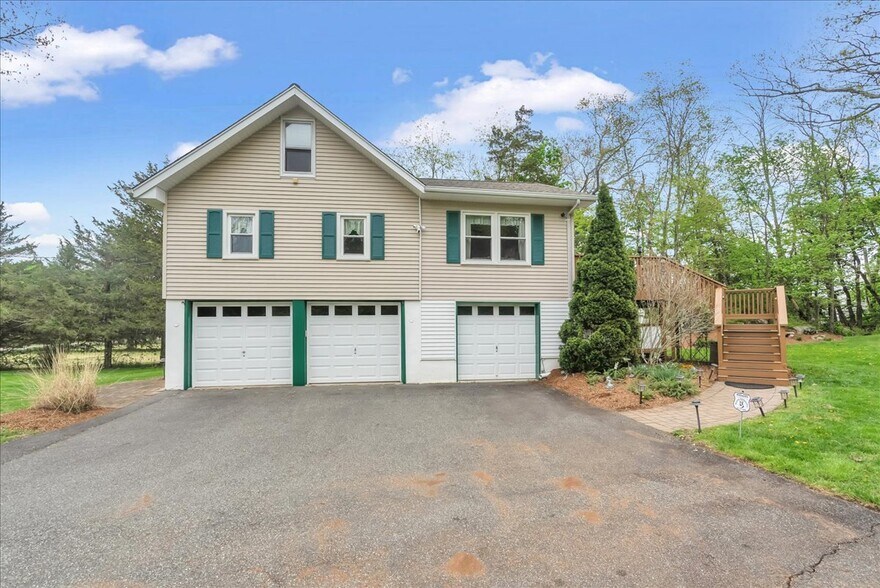 More Photos Of 47-49 Furnace ave, Wanaque Flex For Sale