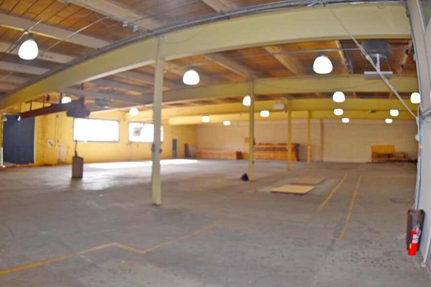 More Photos Of 176 New Jersey 50 Landing, Corbin City Warehouse For Sale