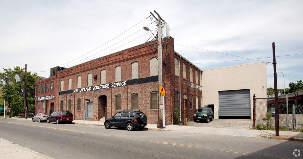 Primary Photo Of 214 Arlington St, Chelsea Coworking Space