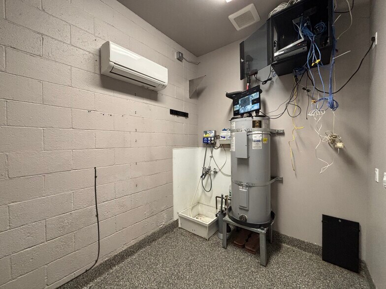 More Photos Of 1405-1417 2nd St, Napa Freestanding For Lease