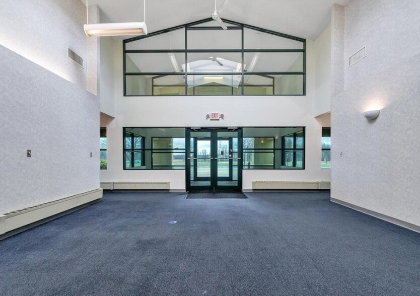 More Photos Of 10650 S Bennett Dr, Morrice Medical For Lease