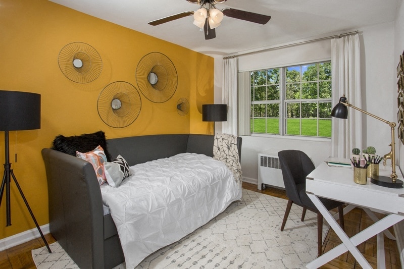 More Photos Of 3301 Chillum Rd, Mount Rainier Apartments For Sale