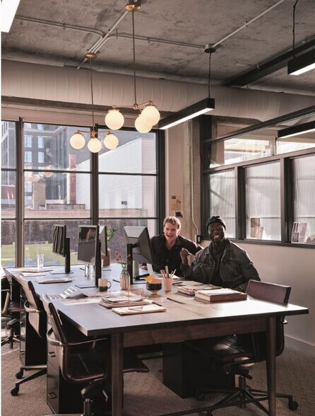 More Photos Of 200 N Green St, Chicago Hotel For Lease