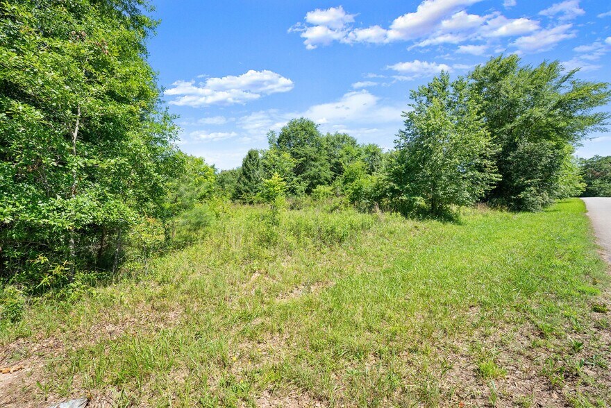 More Photos Of 885 W East King Rd, Commerce Land For Sale