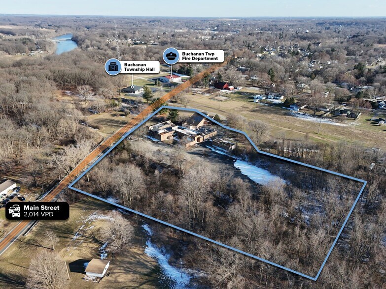More Photos Of 15198 N Main St, Buchanan Office For Sale