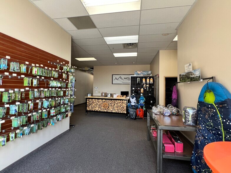 More Photos Of 47 E 7200 S, Midvale Unknown For Lease