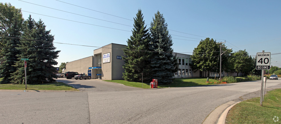 Primary Photo Of 910 Brock Rd, Pickering Warehouse For Lease