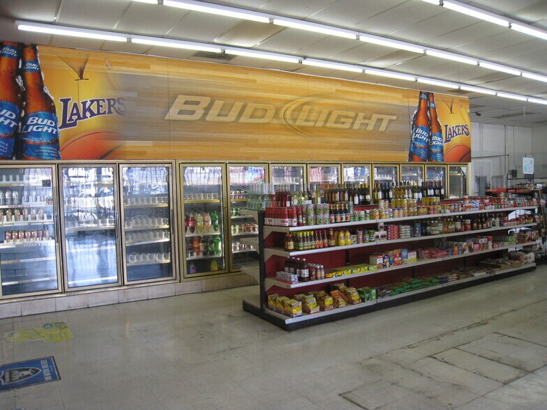 More Photos Of 12845-12855 Prairie Ave, Hawthorne Convenience Store For Lease