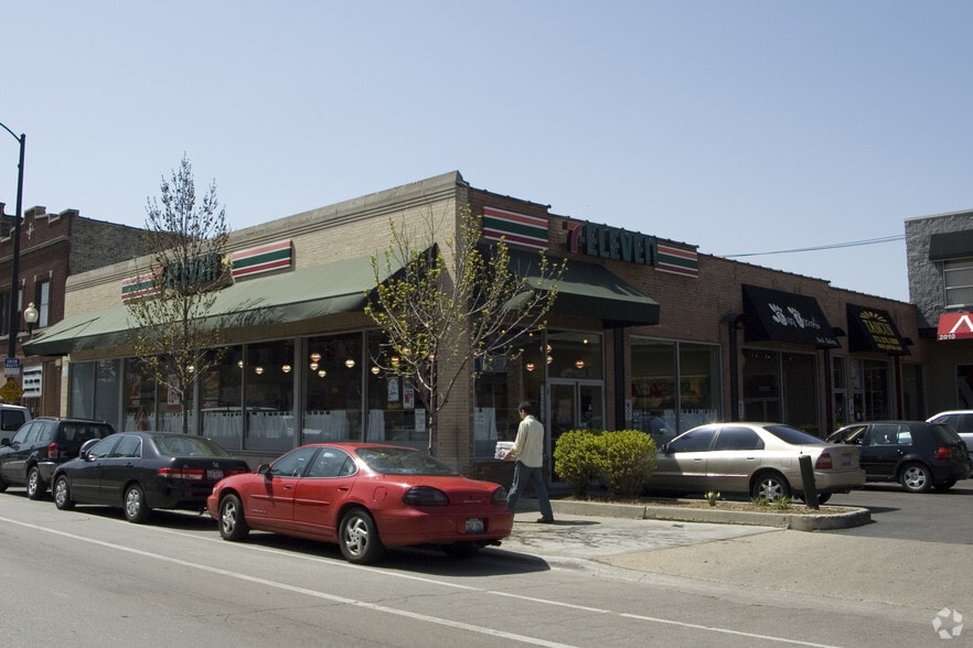 More Photos Of 2010 N Damen Ave, Chicago General Retail For Lease