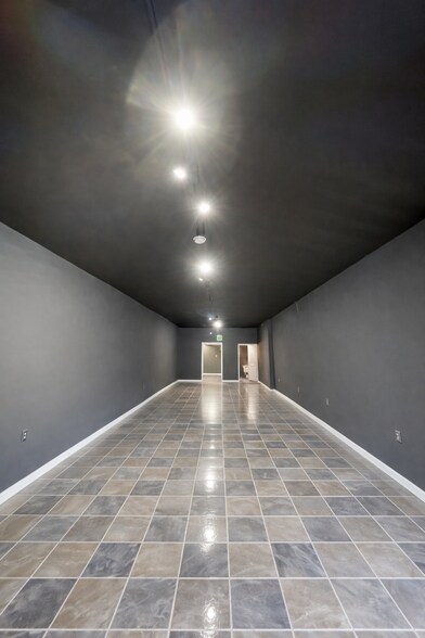 Primary Photo Of 4706 3rd St, San Francisco Storefront For Lease