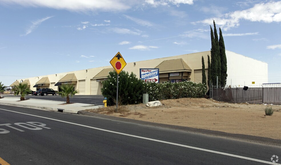 More Photos Of 17250 Lemon St, Hesperia Warehouse For Lease