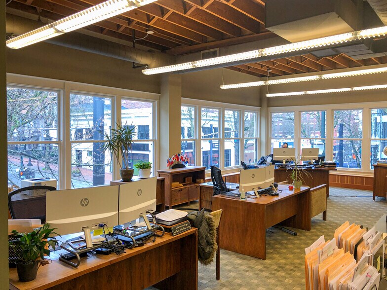 More Photos Of 802-814 SW 10th Ave, Portland Office For Lease