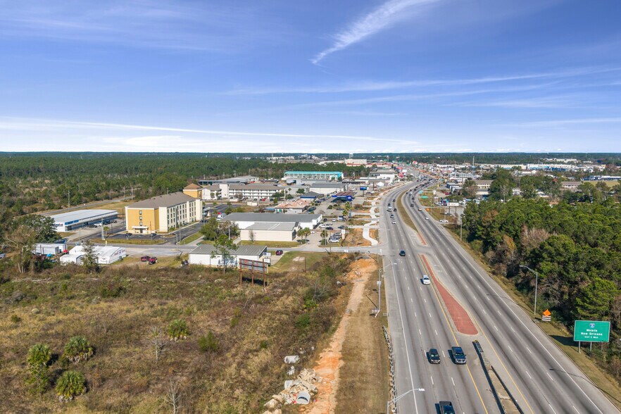 More Photos Of 15237 Russell Blvd, Gulfport Auto Salvage Facility For Lease