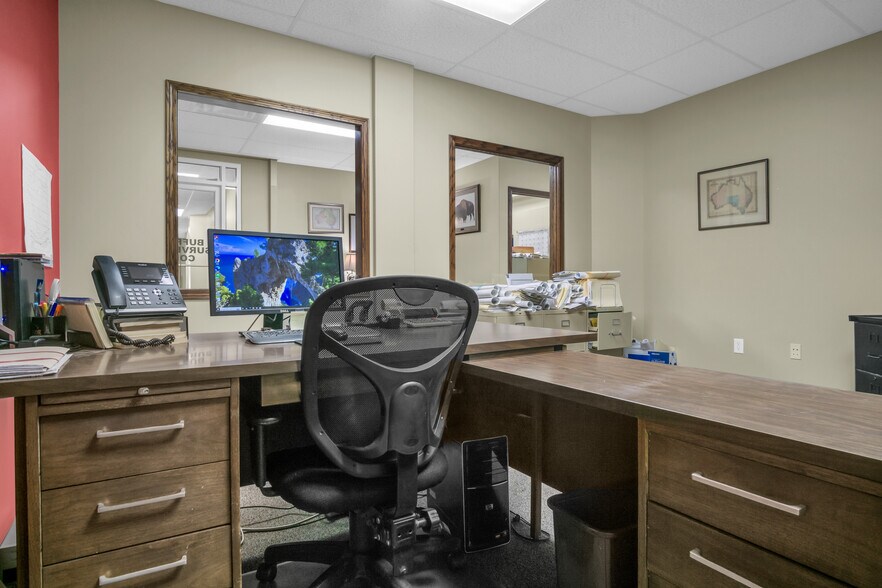 More Photos Of 5308 Parklane Pl, Kearney Office For Sale