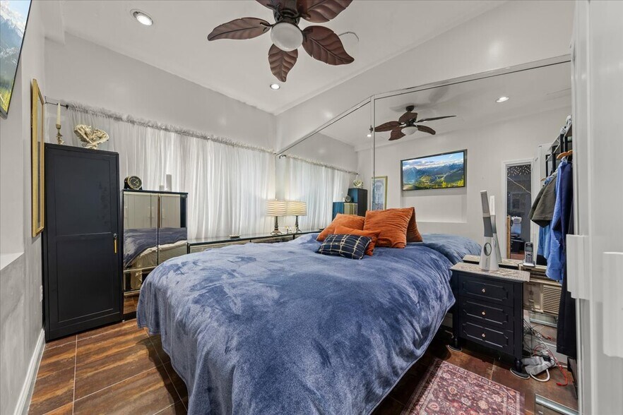 More Photos Of 1176 Laurel St, San Carlos Storefront Retail Residential For Sale