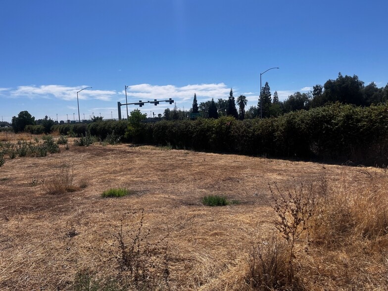 More Photos Of E Stockton Blvd, Elk Grove Land For Sale