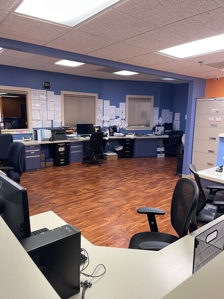 More Photos Of 1553 State Route 27, Somerset Medical For Sale