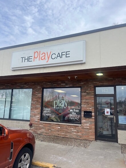 More Photos Of 115-159 Marion Blvd, Marion General Retail For Lease