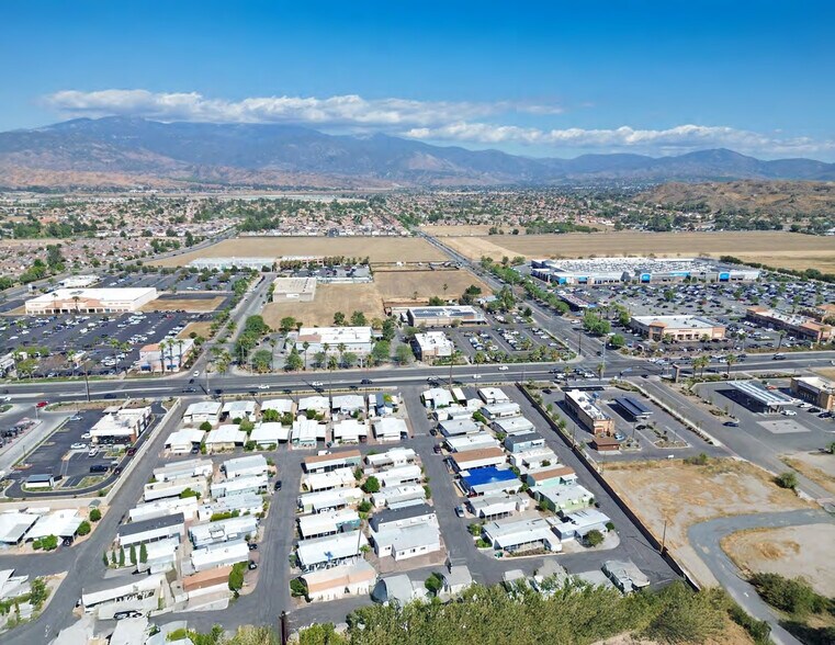 More Photos Of 1605 S San Jacinto Ave, San Jacinto Drugstore For Sale