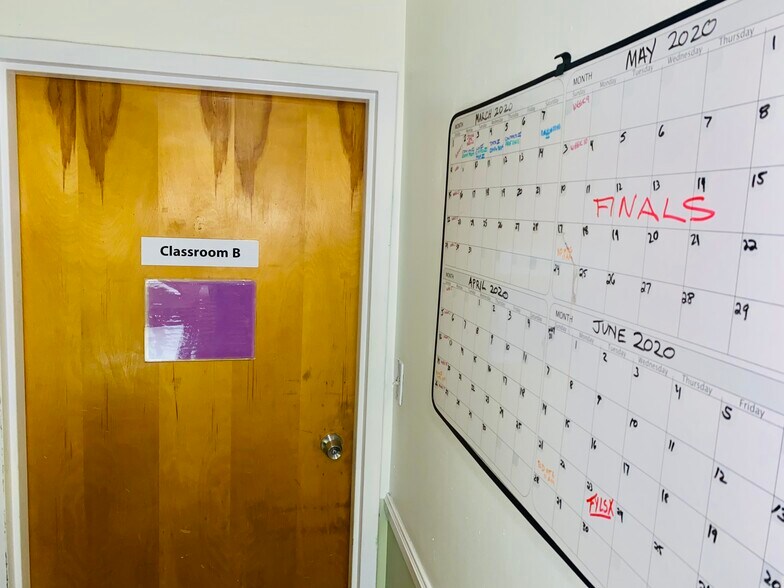 More Photos Of 660 S Bonnie Brae St, Los Angeles Office Residential For Sale