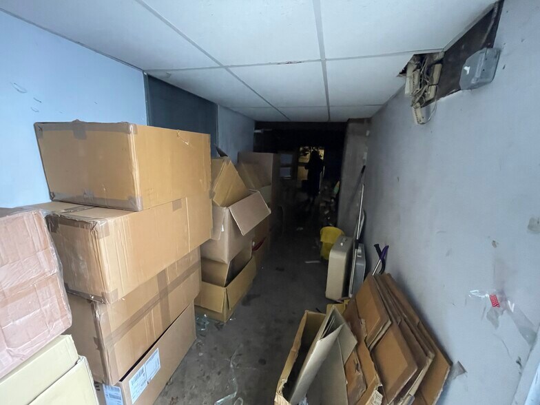 More Photos Of 6564 Fresh Meadow Ln, Fresh Meadows Storefront For Sale