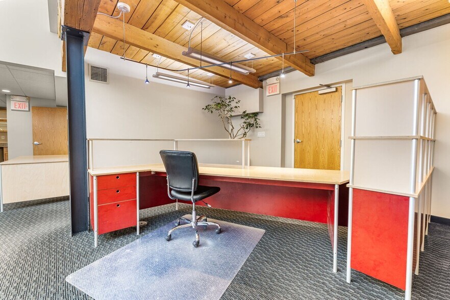 More Photos Of 1 Harris St, Newburyport Medical For Lease