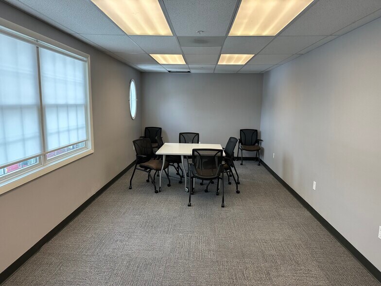 More Photos Of 375 Bay Rd, Queensbury Medical For Lease